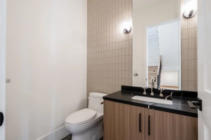 Guest Bathroom Photo of 1221 Stellers Jay Place, Tsawwassen, BC
