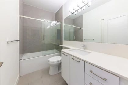 Guest Bathroom Photo of 21 7168 Lynnwood Drive, Richmond, BC