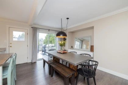 Kitchen Island Photo of 21559 93a Avenue, Langley, BC