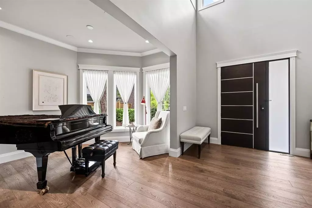 Family Room Photo of 16428 28 Avenue, Surrey, BC