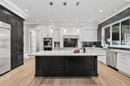 Breakfast Nook Photo of 16428 28 Avenue, Surrey, BC