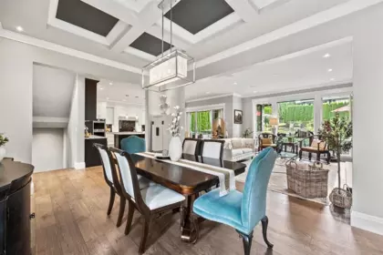 Kitchen Island Photo of 16428 28 Avenue, Surrey, BC