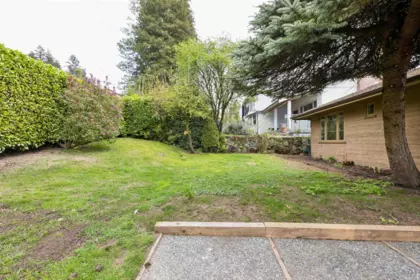 Hot Tub / Spa Photo of 1092 Duchess Avenue, West Vancouver, BC