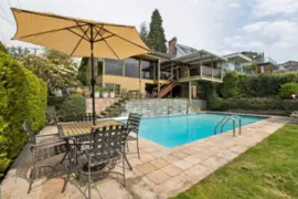 1092 Duchess Avenue, West Vancouver, BC