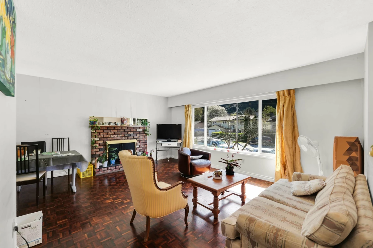 Dining Area Photo of 38319 Westway Avenue, Squamish, BC