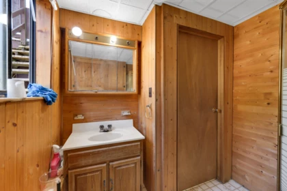 Basement Recreation Room Photo of 38319 Westway Avenue, Squamish, BC