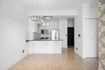 Kitchen Island Photo of 2608 1239 W Georgia Street, Vancouver, BC