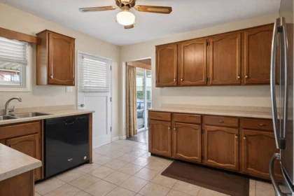 Kitchen Island Photo of 7016 Sierra Drive, Burnaby, BC