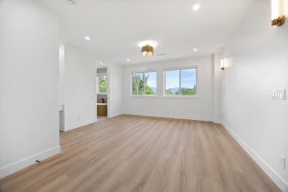 Garage Interior Photo of 2 6037 Service Street, Burnaby, BC