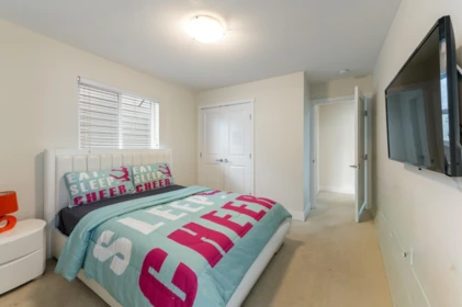 Hallway Photo of 16746 18 Avenue, Surrey, BC