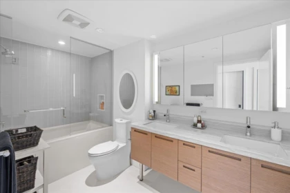 Guest Bathroom Photo of 3211 777 Richards Street, Vancouver, BC