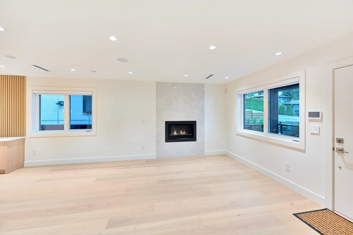 Dining Area Photo of 806 Montroyal Boulevard, North Vancouver, BC