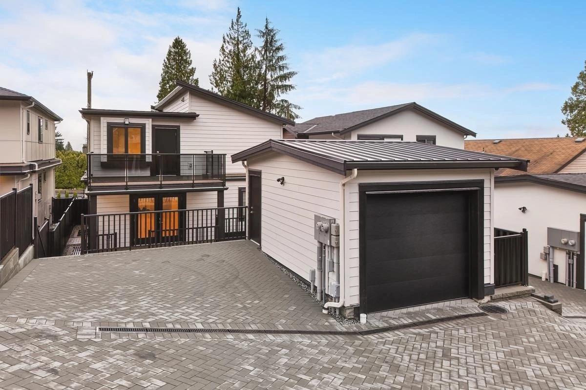 Exterior Rear Photo of 806 Montroyal Boulevard, North Vancouver, BC
