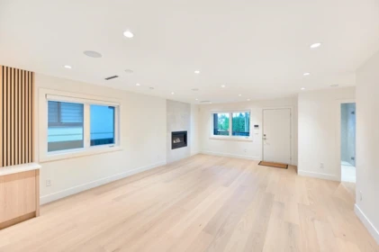 Breakfast Nook Photo of 806 Montroyal Boulevard, North Vancouver, BC