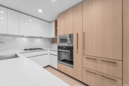 Kitchen Island Photo of 904 6811 Pearson Way, Richmond, BC