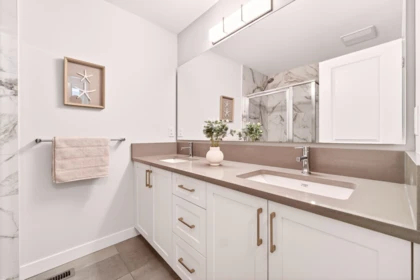 Basement Recreation Room Photo of 140 20180 84 Avenue, Langley, BC