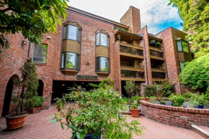 Hot Tub / Spa Photo of 301 2320 W 40th Avenue, Vancouver, BC
