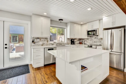 Kitchen Photo of 1320 Eagle Cliff Road, Bowen Island, BC
