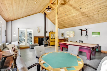 Mudroom Photo of 1320 Eagle Cliff Road, Bowen Island, BC