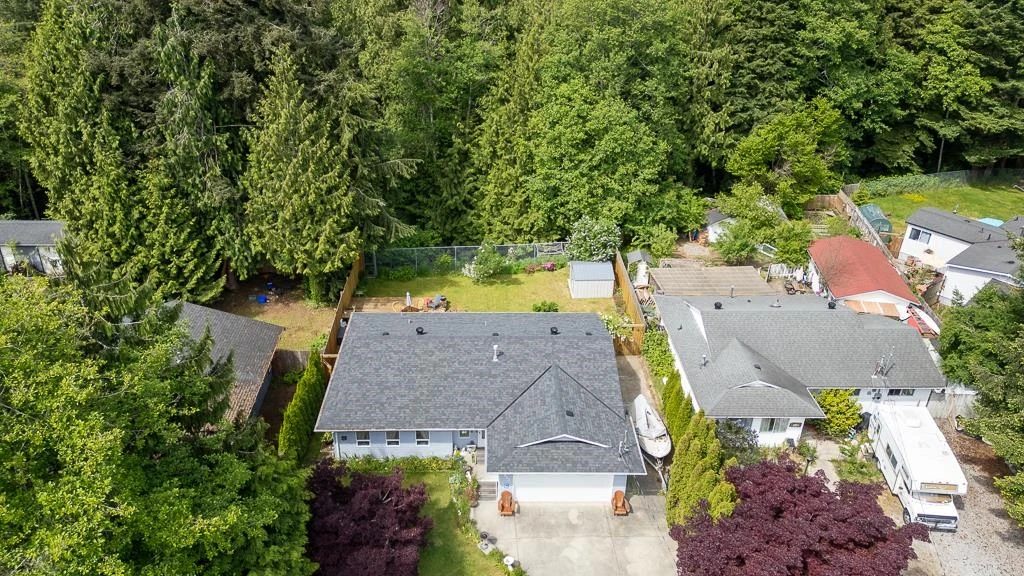 Living Room Photo of 1823 Hall Road, Sechelt, BC