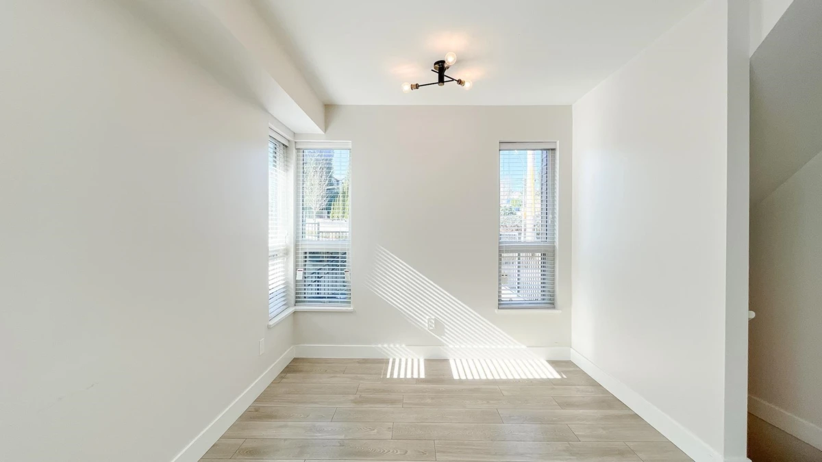 Dining Area Photo of 1 70 Seaview Drive Drive, Port Moody, BC