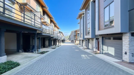 Front Yard Photo of 1 70 Seaview Drive Drive, Port Moody, BC