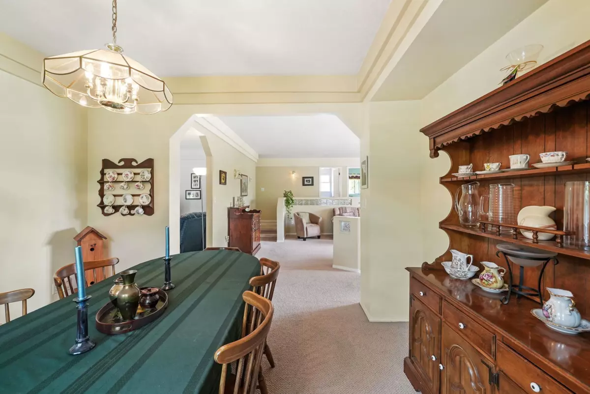 Dining Area Photo of 6027 192 Street, Surrey, BC