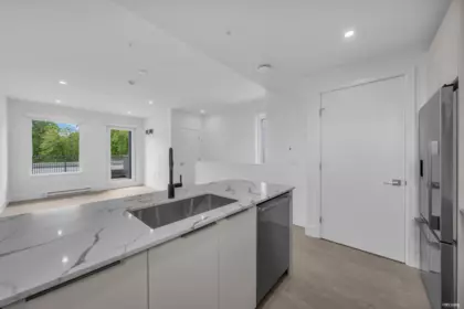 309 2250 E 1st Avenue, Vancouver, BC, Vancouver — Townhouse for sale