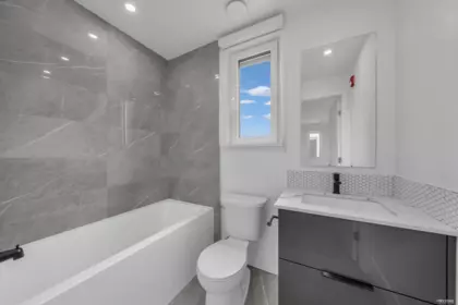 Powder Room Photo of 309 2250 E 1st Avenue, Vancouver, BC