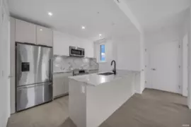 309 2250 E 1st Avenue, Vancouver, BC