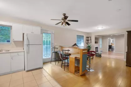 Breakfast Nook Photo of 15829 87a Avenue, Surrey, BC