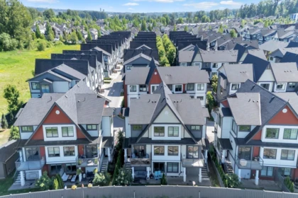 143 19451 Sutton Avenue, Pitt Meadows, BC, Pitt Meadows — Townhouse for sale
