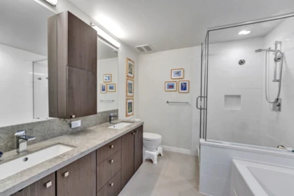 Guest Bathroom Photo of 143 19451 Sutton Avenue, Pitt Meadows, BC