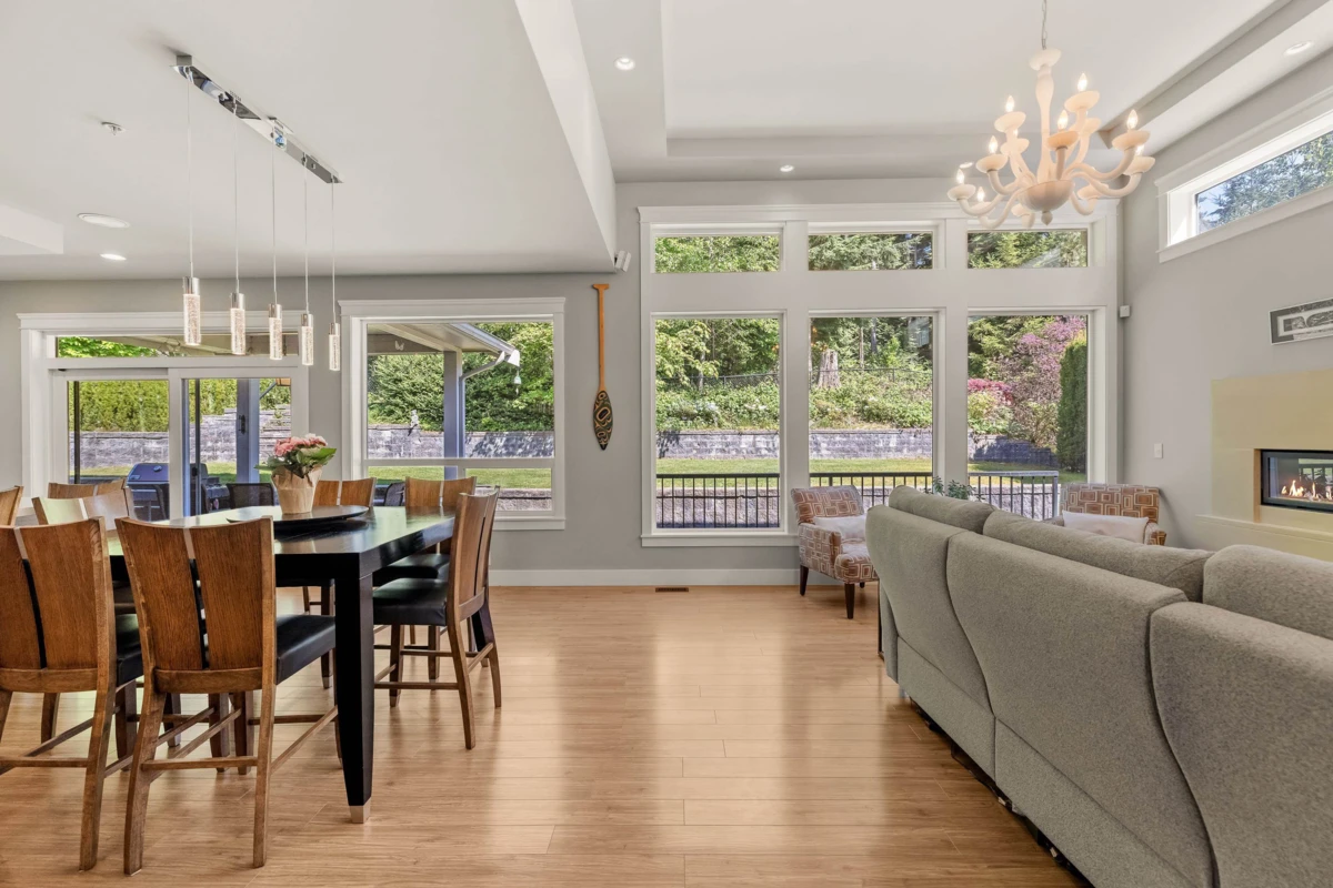 Dining Area Photo of 23430 Cross Road, Maple Ridge, BC