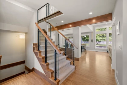 Hallway Photo of 23430 Cross Road, Maple Ridge, BC