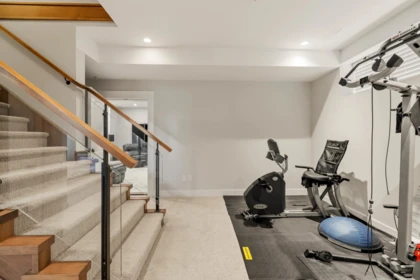 Staircase Photo of 23430 Cross Road, Maple Ridge, BC