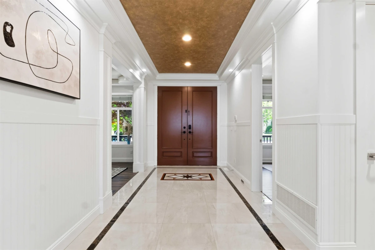 Living Room Photo of 14967 59a Avenue, Surrey, BC