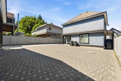 Fitness Center Photo Near 14967 59a Avenue, Surrey, BC