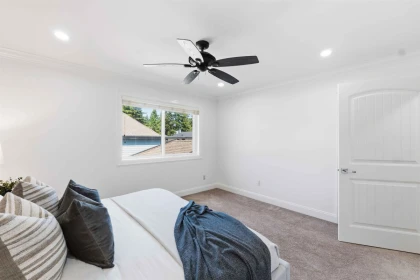 Hallway Photo of 14967 59a Avenue, Surrey, BC
