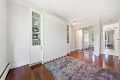 Hallway Photo of 222 340 W 3rd Street, North Vancouver, BC