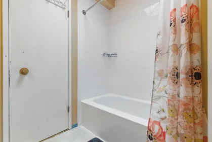 Powder Room Photo of 46 9460 Glenallan Drive, Richmond, BC