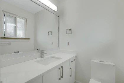 Powder Room Photo of 35163 Ewert Avenue, Mission, BC