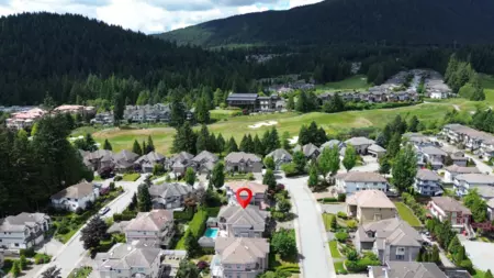 Hot Tub / Spa Photo of 3086 Carousel Court, Coquitlam, BC