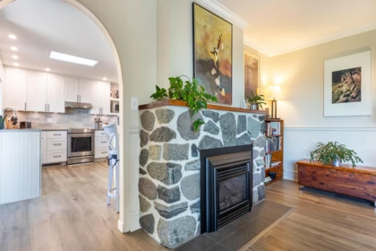 Kitchen Island Photo of 7974 Redrooffs Road, Halfmoon Bay, BC