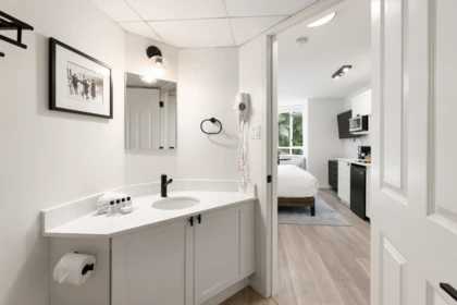 Primary Bathroom Photo of 617 4315 Northlands Boulevard, Whistler, BC