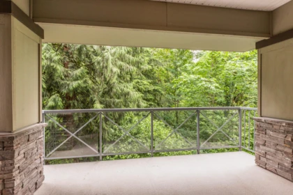 204 33328 Bourquin Crescent, Abbotsford, BC, Abbotsford — Apartment/Condo for sale