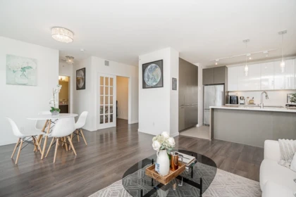 Kitchen Island Photo of 3007 3080 Lincoln Avenue, Coquitlam, BC