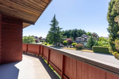 Entry Foyer Photo of 6680 Coltsfoot Drive, Richmond, BC