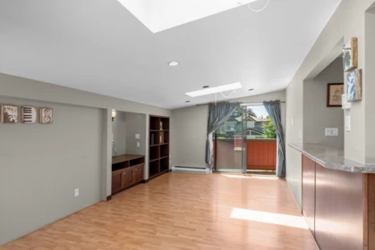 Kitchen Island Photo of 6680 Coltsfoot Drive, Richmond, BC