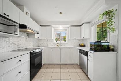 303 8115 121a Street, Surrey, BC, Surrey — Apartment/Condo for sale